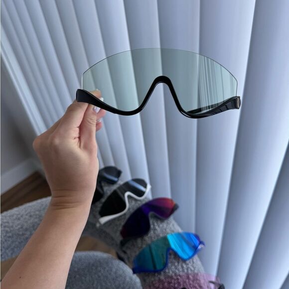 NEW Gucci GG1650S 005 Shiny Black  Green Unisex Shield Mask Sunglasses GG 1650S main image 5